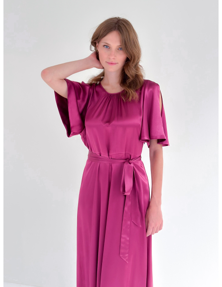 Abito svasato con manica cut out