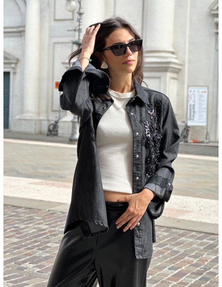 Camicia in jeans di cotone con ricamo perline