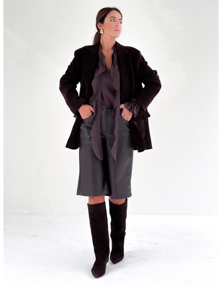 Stretch faux leather Bermuda shorts