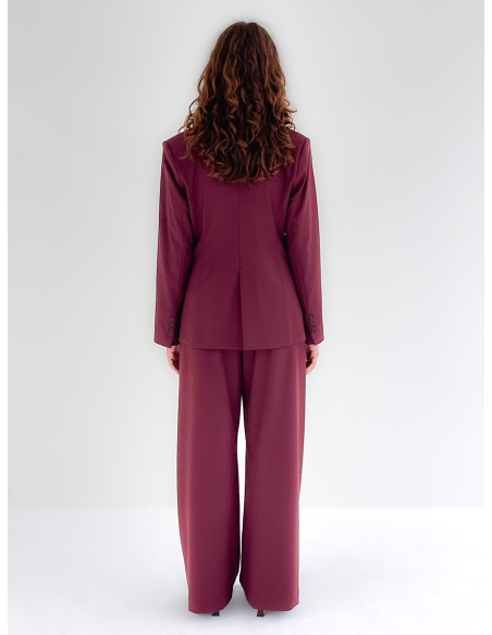 Giacca con abbottonatura asimmetrica