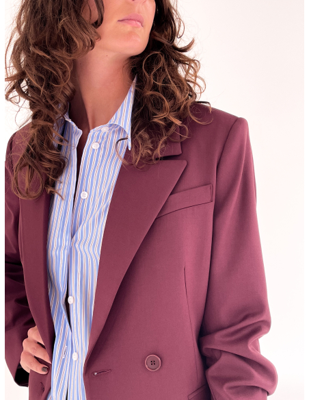Asymmetric closure blazer
