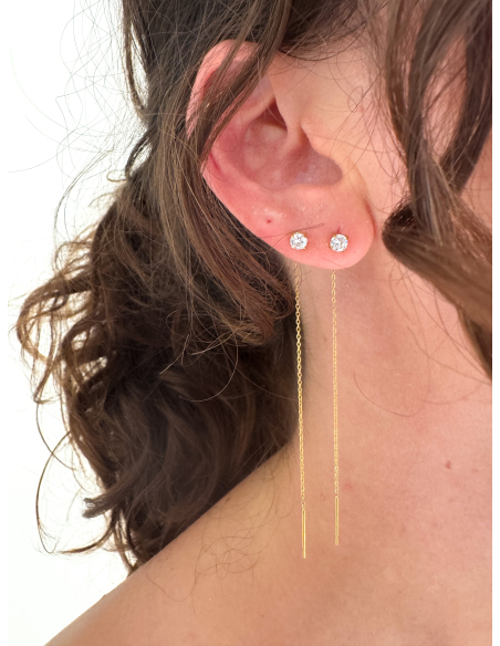 Drop earrings with a rhinestone