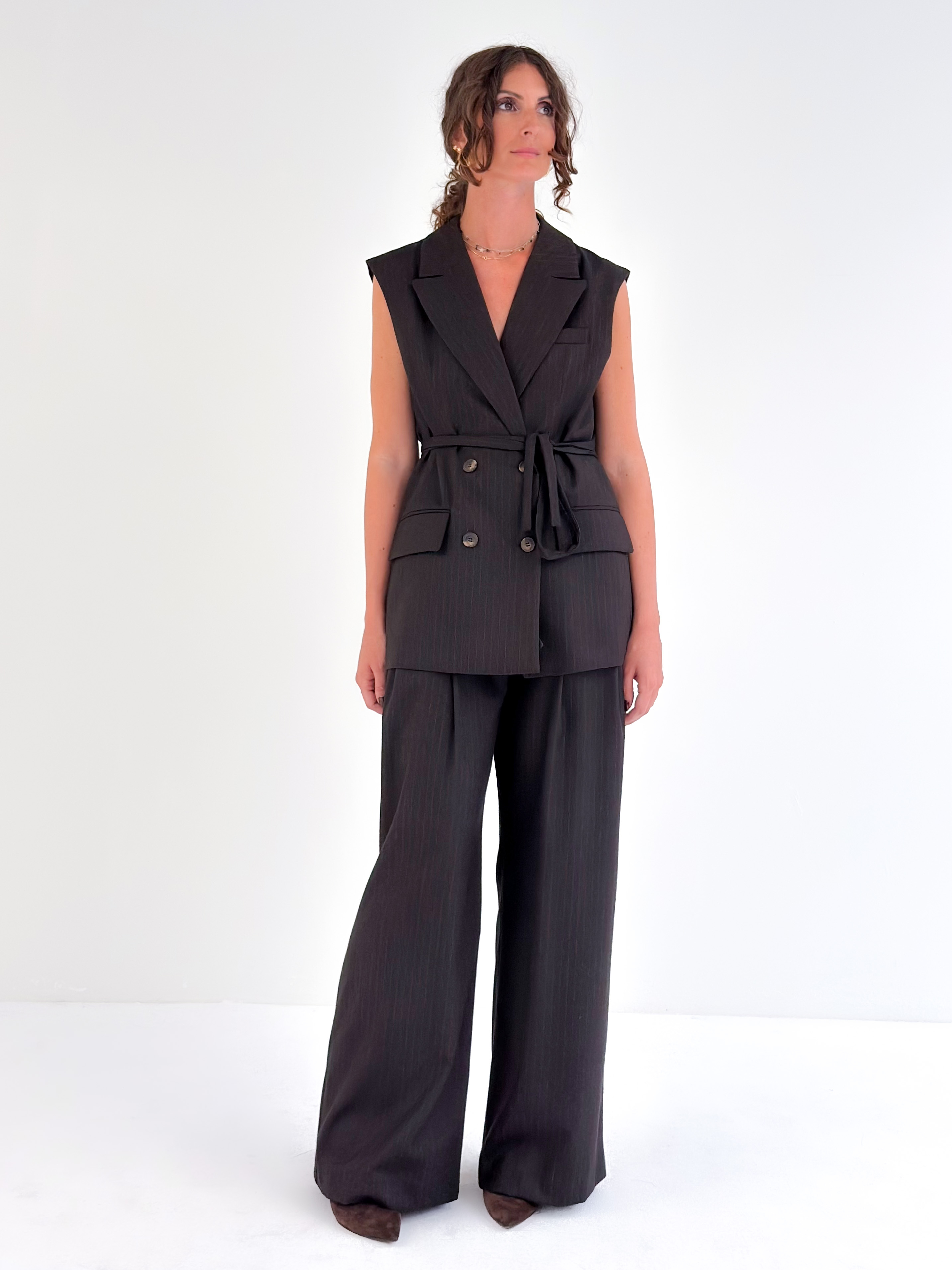 Gilet Gessato Doppiopetto con Cintura