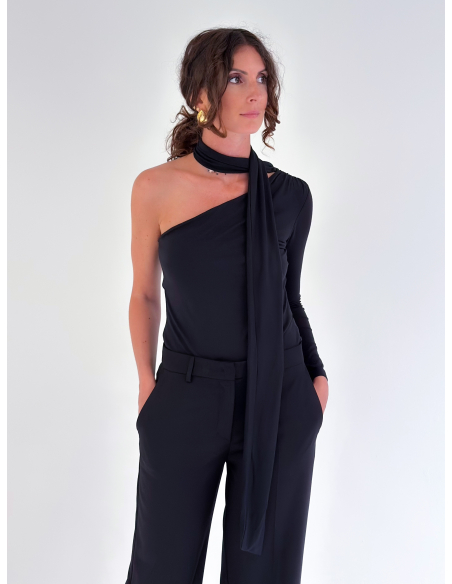 Single shoulder jersey sweater with sash