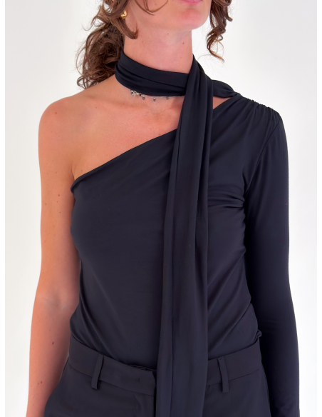 Single shoulder jersey sweater with sash