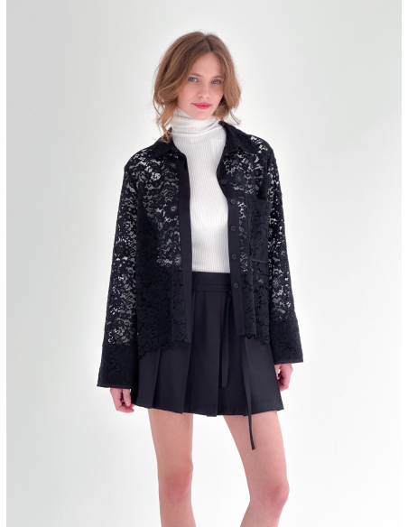 Floral lace shirt with satin finishes