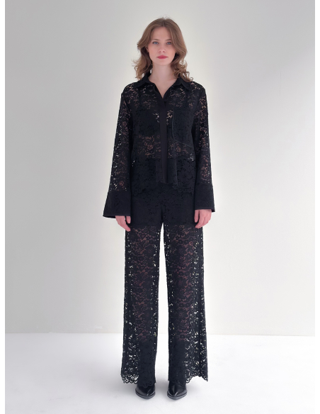 Floral lace shirt with satin finishes