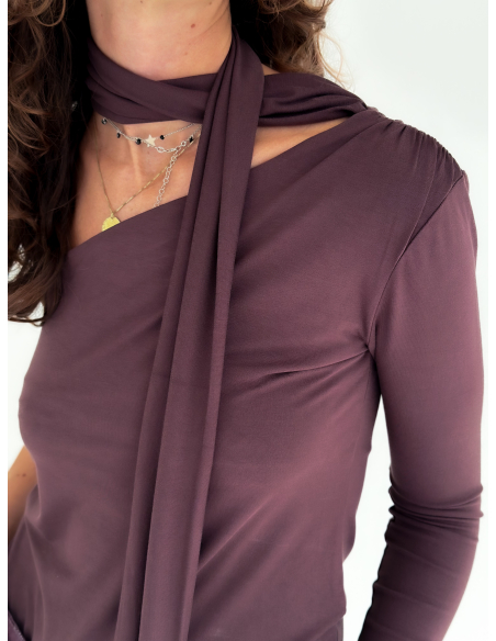 Single shoulder jersey sweater with sash