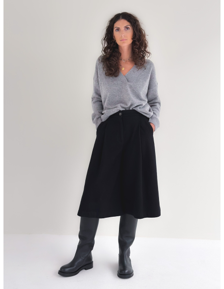 V-neck sweater in pure Wool