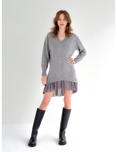 Knitted dress with ruffles