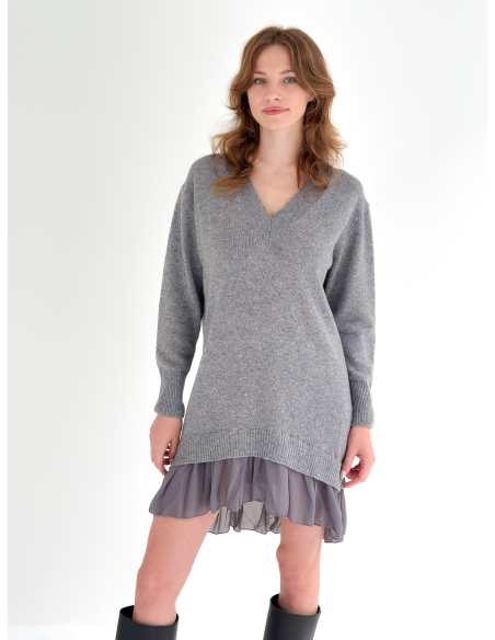 Knitted dress with ruffles