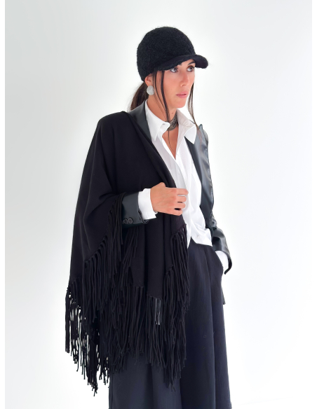 Mantella con Frange 100% lana