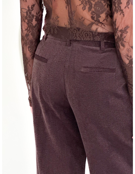 Corduroy trousers with pleats