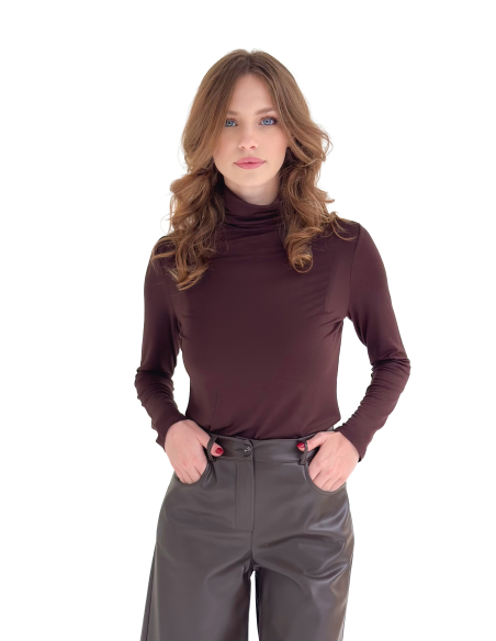 Lightweight viscose blend turtleneck