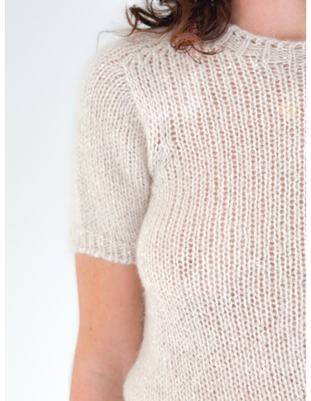 Half-sleeved sweater with sequin inserts