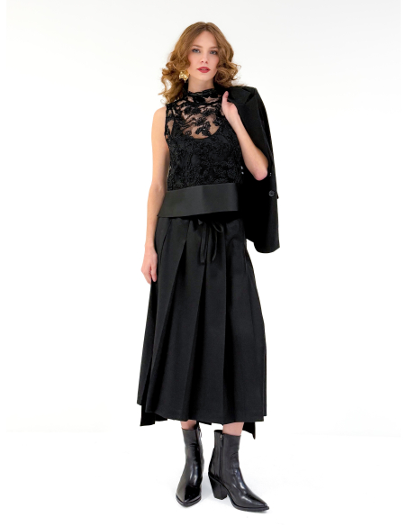 Pleated skirt with double length