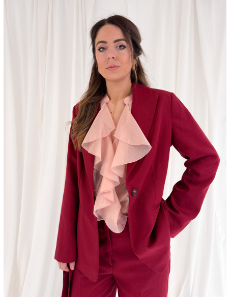 Single-breasted jacket with belt