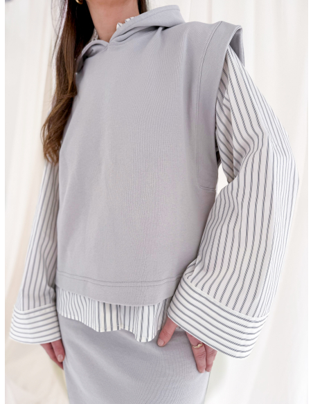 Felpa smanicata con cappuccio