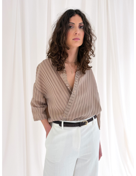 Camicia a righe con collo alla coreana