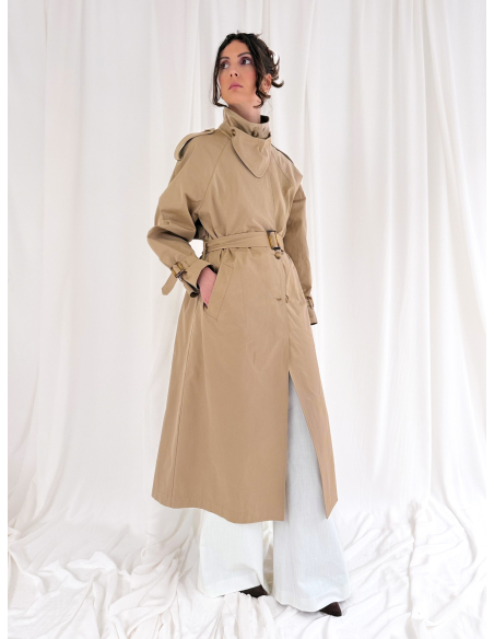 Single-breasted trench coat