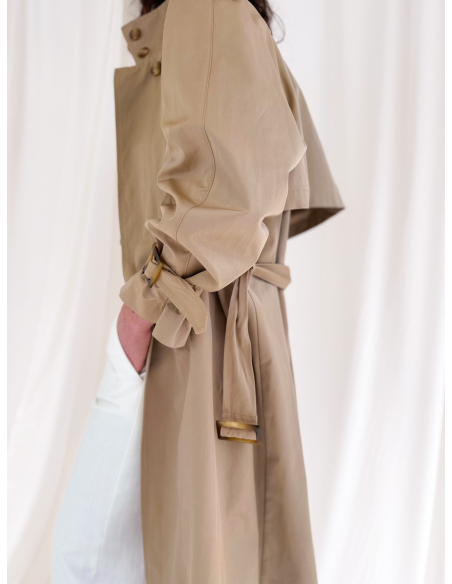 Single-breasted trench coat