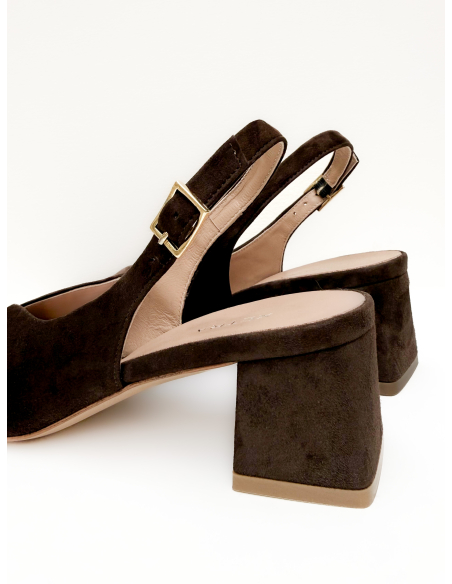 Sling back in suede