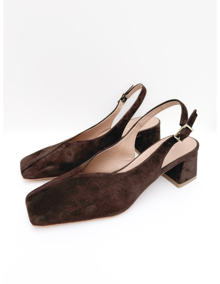 Sling back in suede