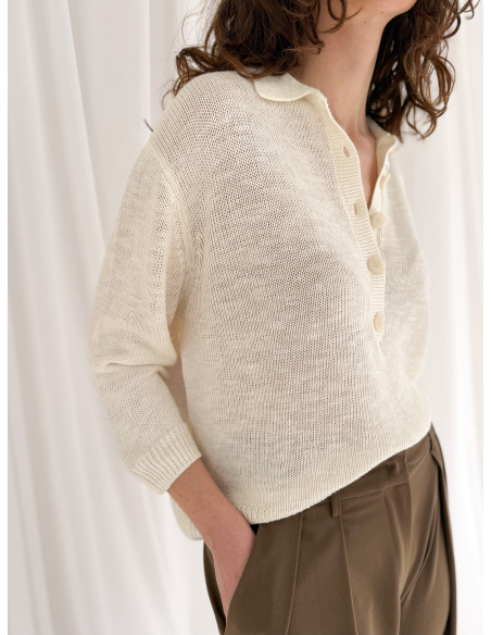 Polo in a linen and viscose blend