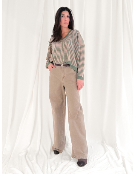 Maglia scollo V a righe in misto viscosa