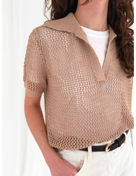 Half-sleeved perforated polo shirt