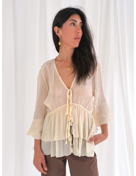 Blusa con volant
