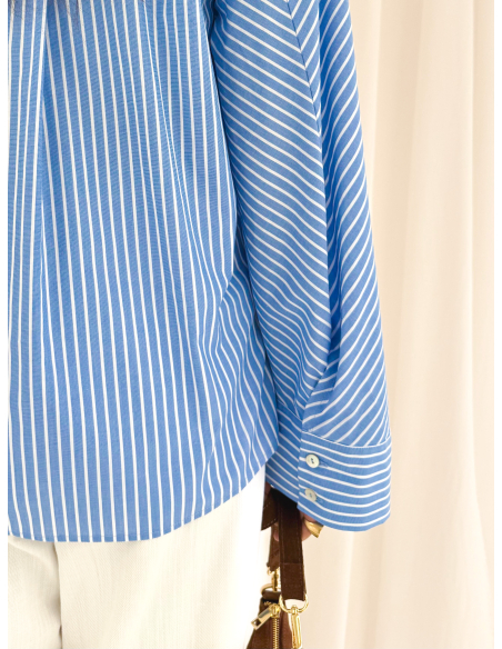 Camicia a righe con manica ampia