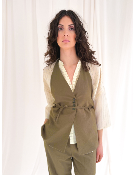 Gilet asimmetrico
