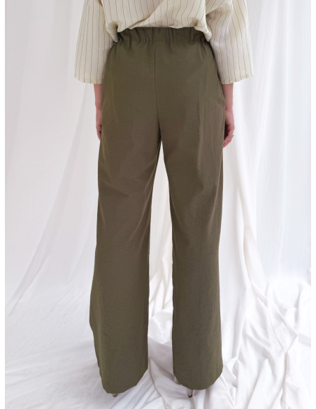 Pantalone morbido con pinces