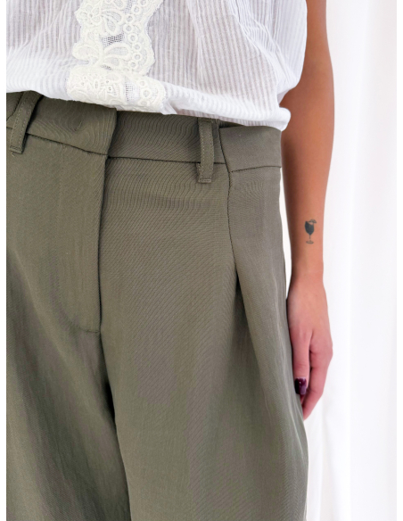 Pantalone sartoriale con pinces