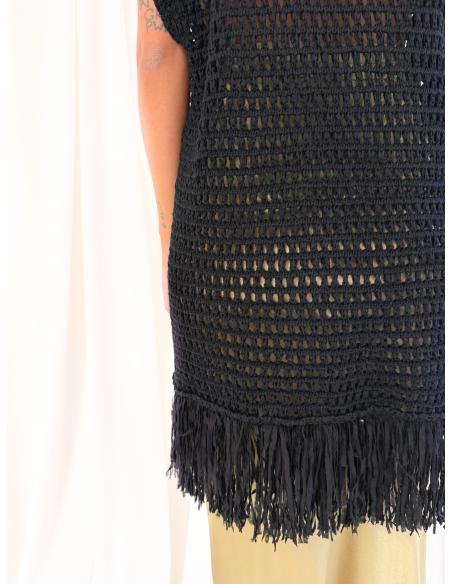 Openwork dress with fringes