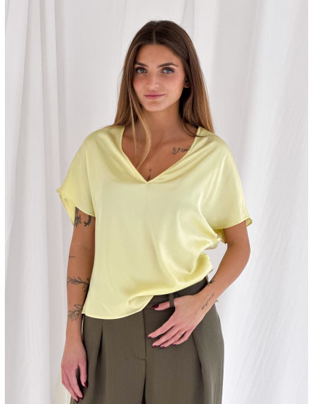 Blusa in raso di viscosa scollo a V
