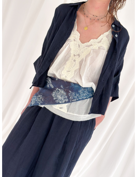 Half-sleeved crop shirt in pure linen