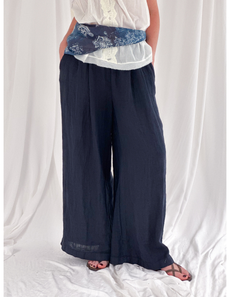 Fluid trousers in pure linen with pleats