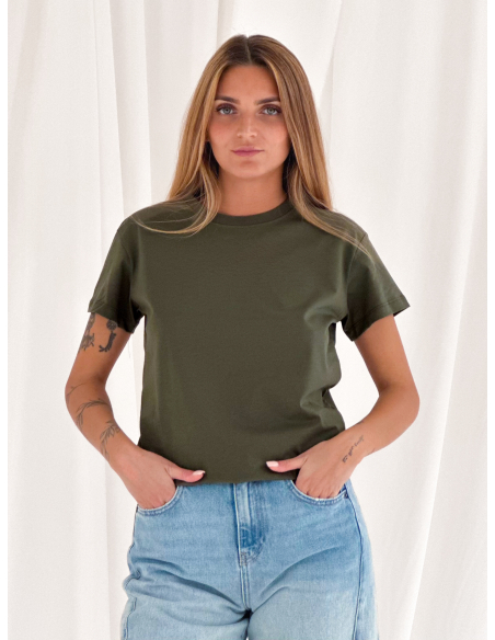 Crew neck half-sleeved T-shirt