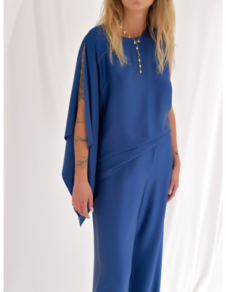 Asymmetrical viscose top