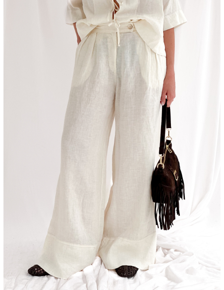 Pantalone in lino con pinces