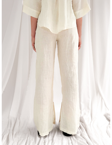Pantalone in lino con spacchi laterali
