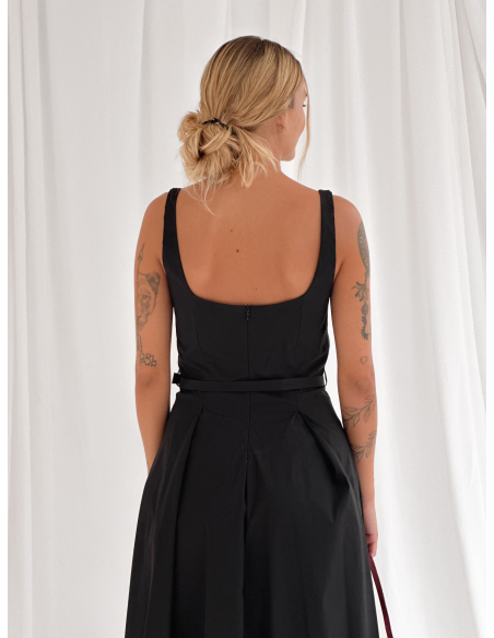 Abito midi con cintura