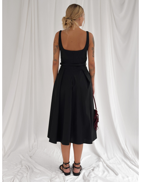 Abito midi con cintura