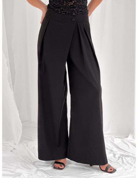Pantalone sartoriale con pinces asimmetrica