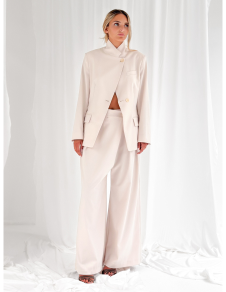 Giacca Sartoriale Asimmetrica con Collo Alto