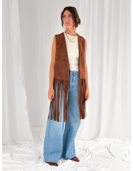 Gilet in suede ricamato con frange