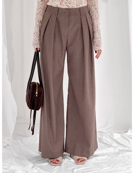 Tailored trousers with pleats