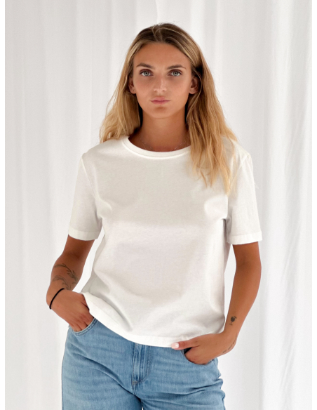 Crew neck T-shirt with side slits